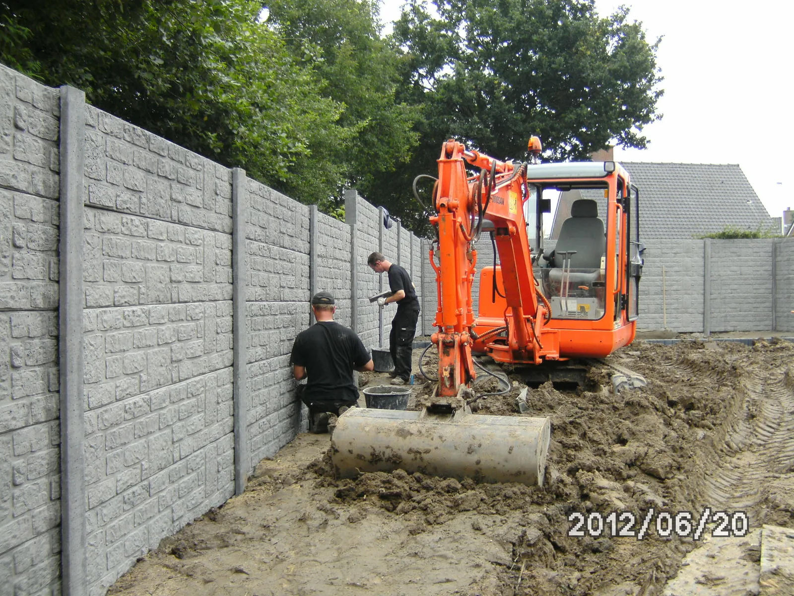 Uitgraven, egaliseren en afvoeren van grond — Lumen bv