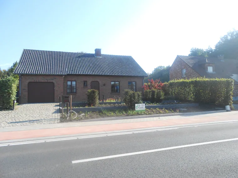 Tuinaanleg met beplanting door Lumen bv