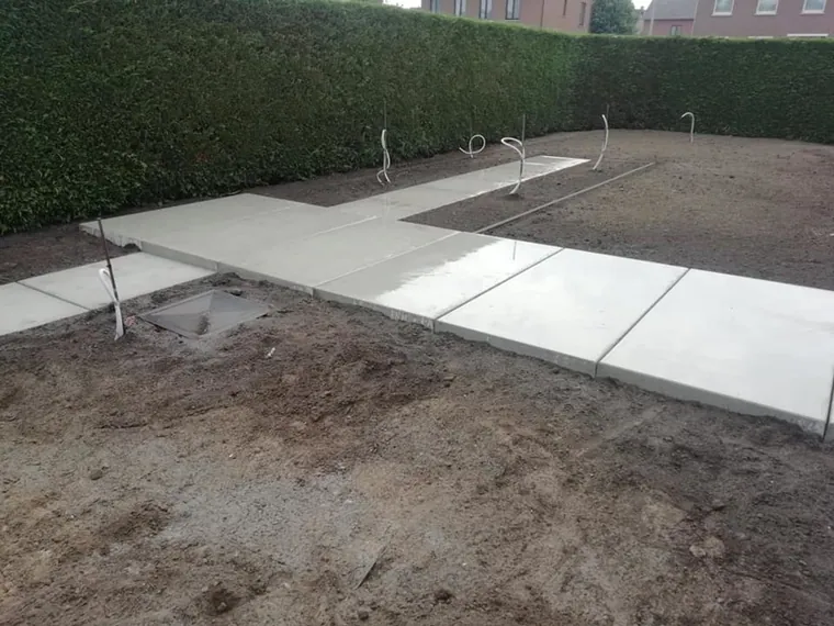 Oprit in bestrating door Lumen bv