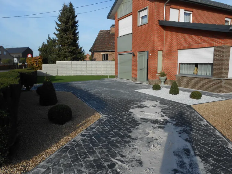 Klinkerverharding door Lumen bv in Limburg
